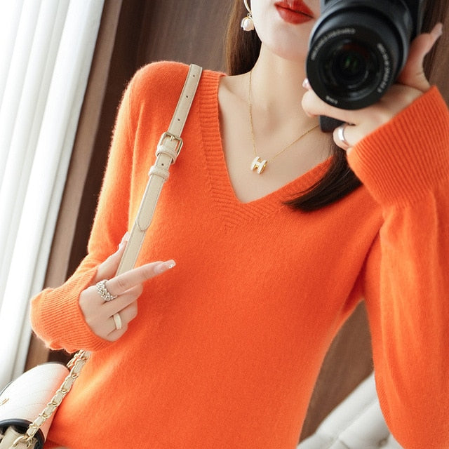 Women's Sweater 2022 Autumn Winter Knitted Pullovers V-neck Slim Fit Bottoming Shirt Solid Soft Knitwear Jumpers Basic Sweaters